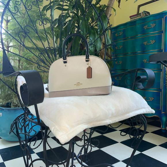 Rare Coach Bag - Discontinued Style - Picture 10 of 10